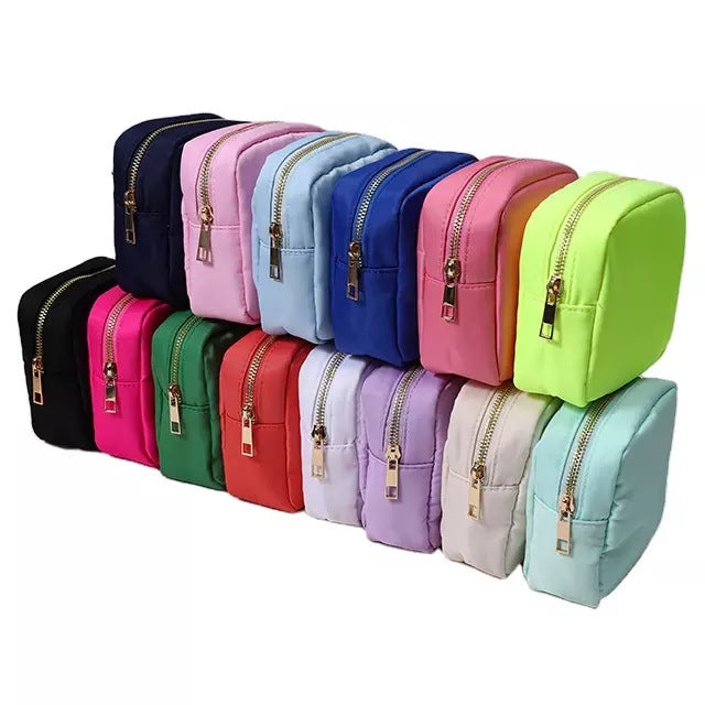 Bolsa de cosméticos de nailon de color sólido para ropa sucia portátil