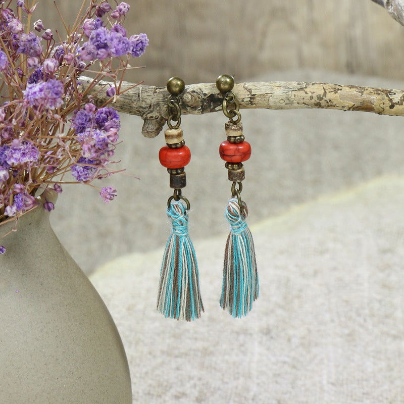 Boucles d'oreilles à pompons créatives de style ethnique bohème rétro