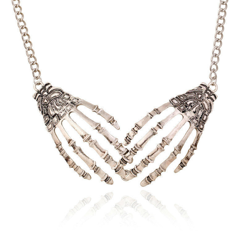Collar vintage con garra de calavera punk exagerada para mujer