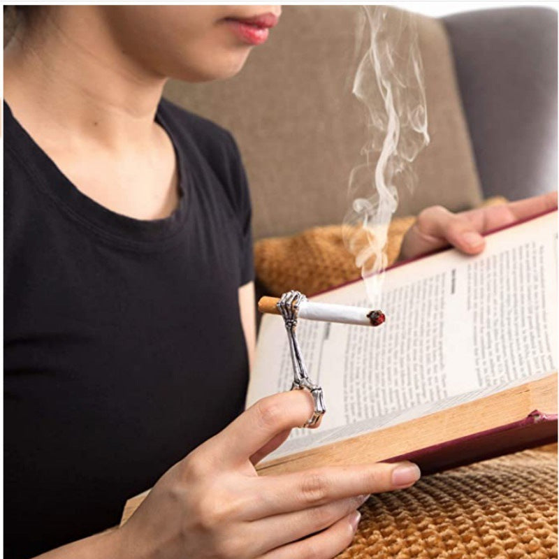 Soporte para anillo de fumar con forma de hueso de mano de esqueleto de Halloween