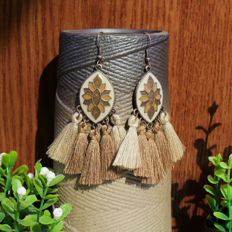 Boucles d'oreilles à pompons vintage de style ethnique bohème