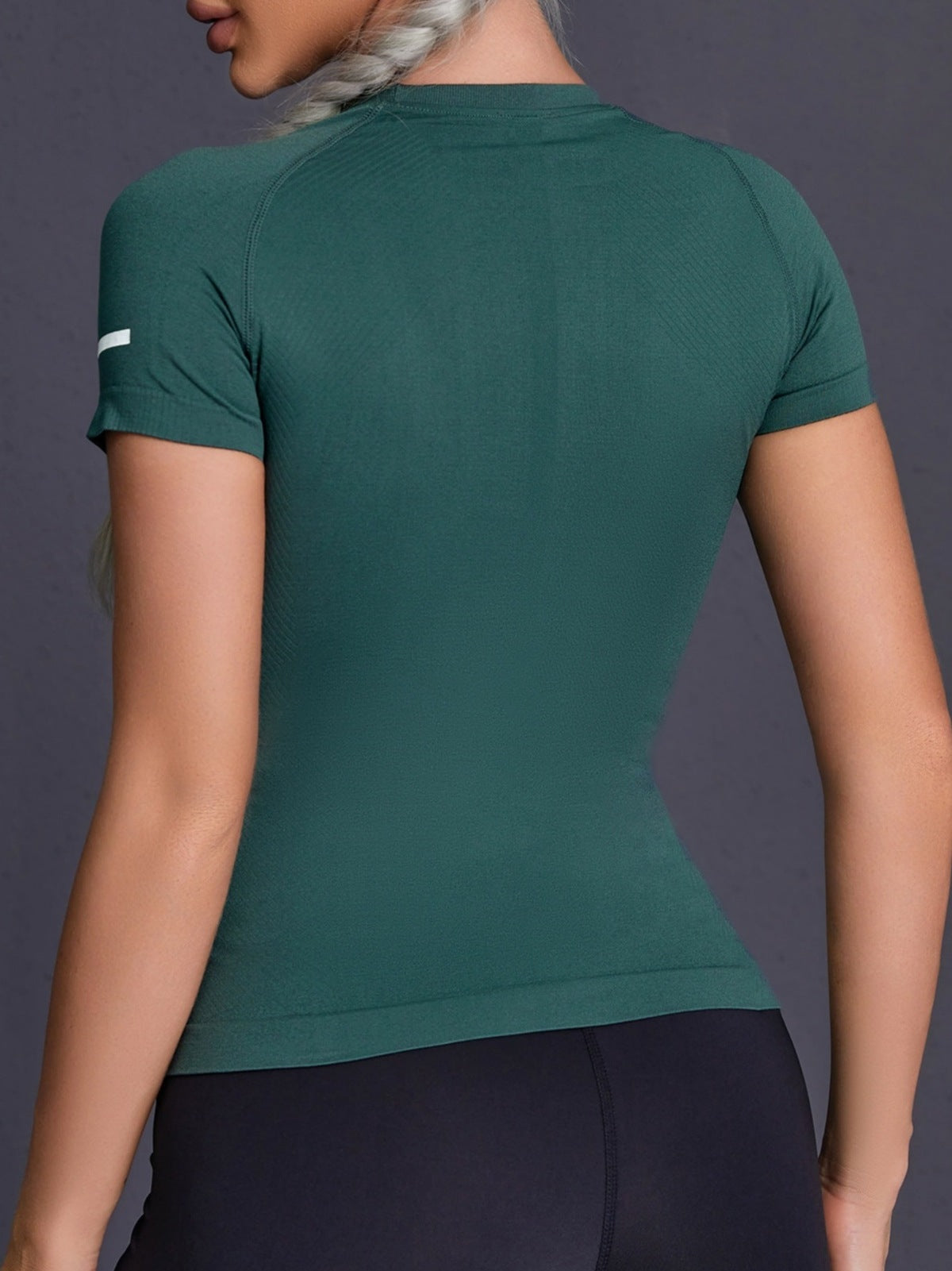 T-shirt de sport à manches courtes pour femme