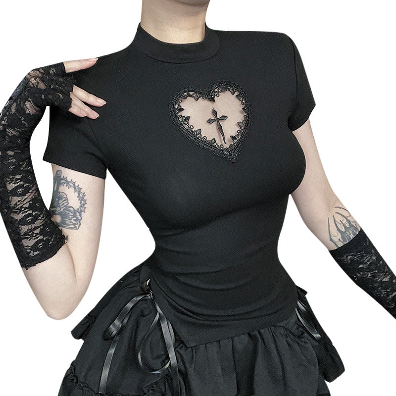 Camiseta de manga corta con cruz gótica hueca para mujer