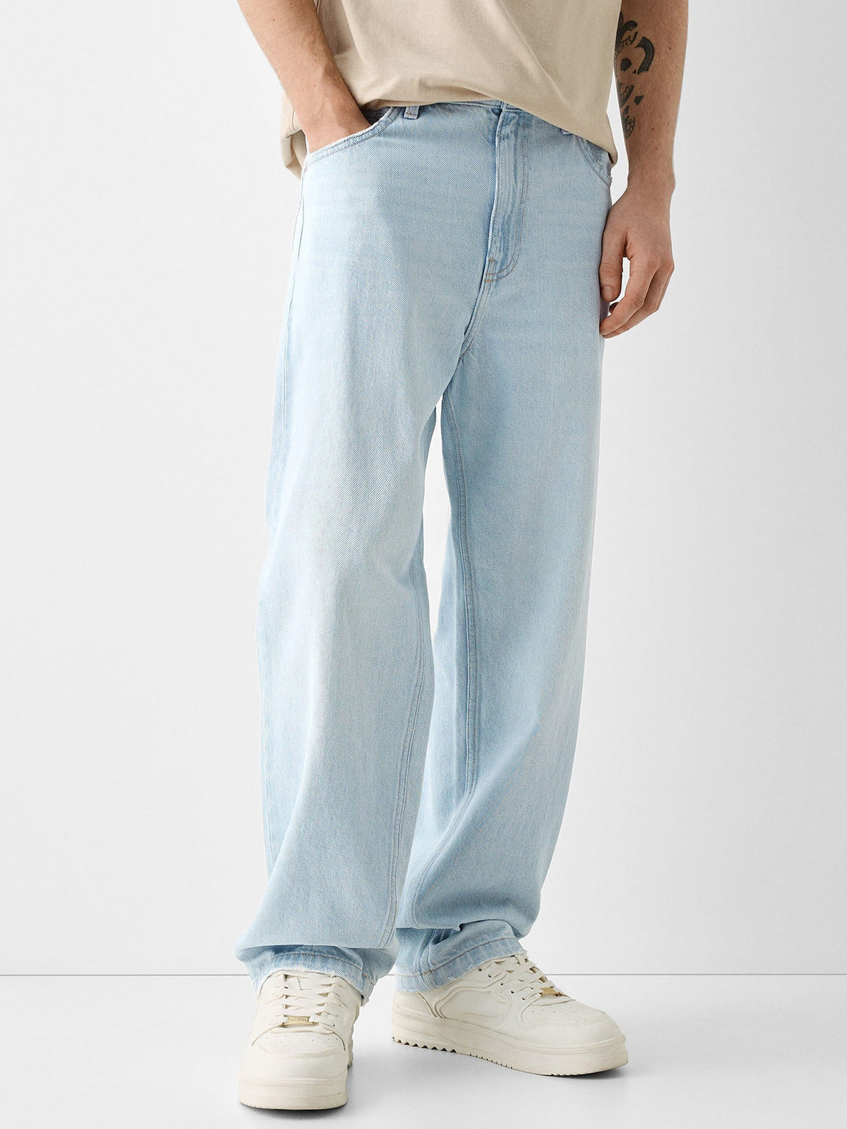 Men Straight-Leg Jeans in Multiple Colors