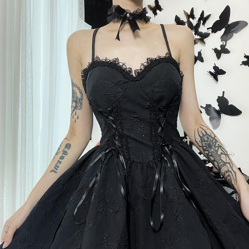 Robe gothique en polyester avec coutures en dentelle pour femme