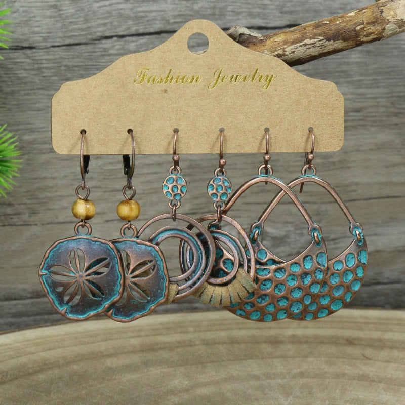 Boucles d'oreilles à pompons créatives de style ethnique bohème rétro