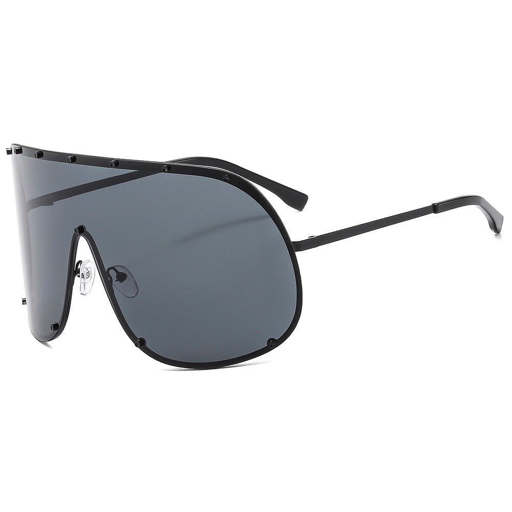Fashion Large Frame Sunglasses - Metal Oval Style