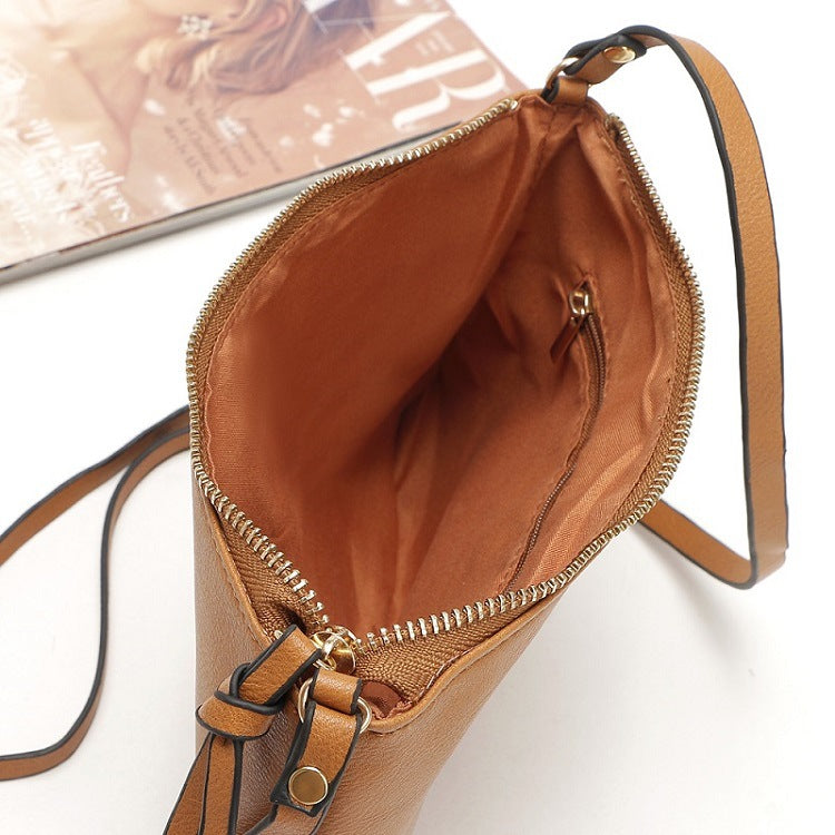 Women Clutch Bag Fashion Envelope Bag in PU Material