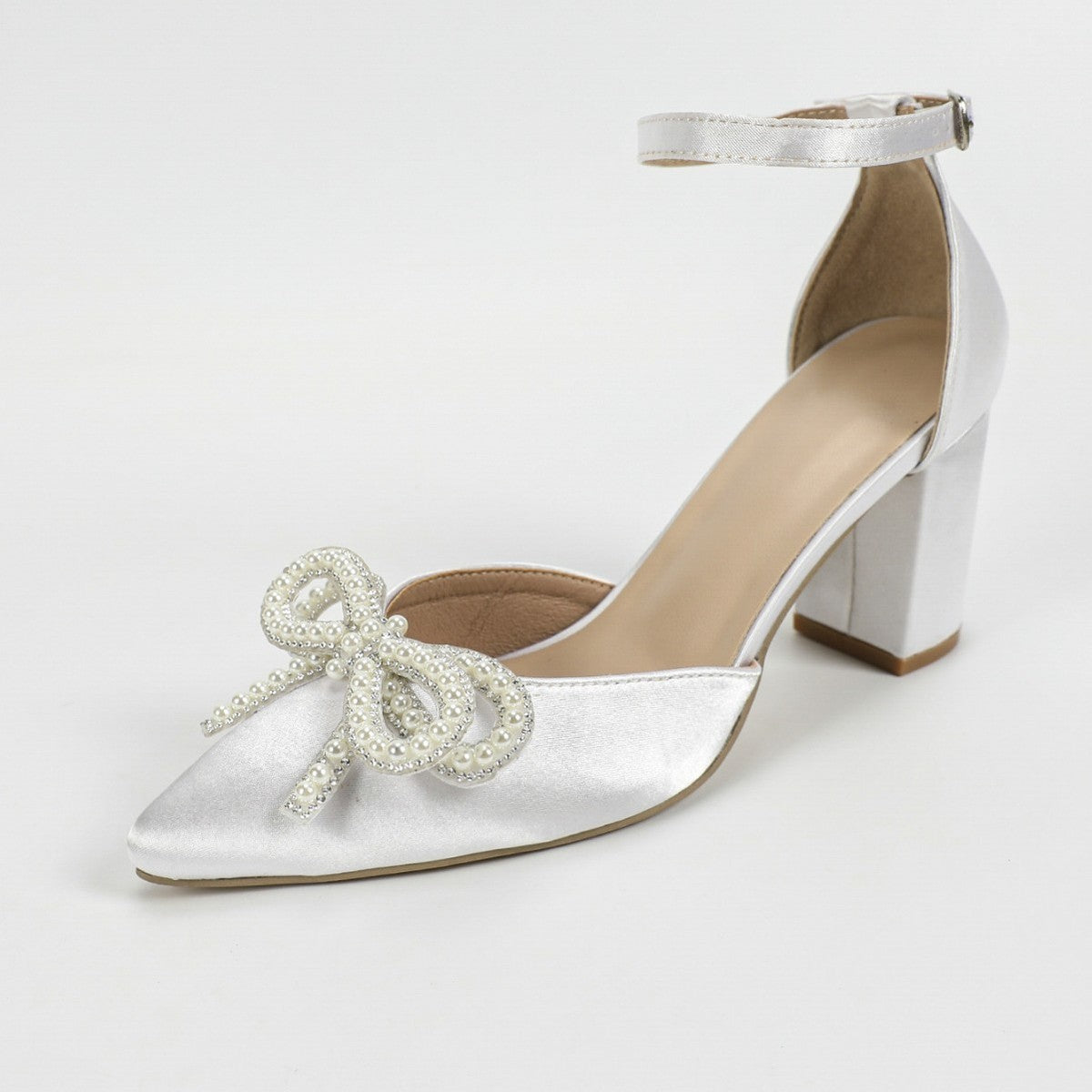Zapatos de tacón con lazo y punta puntiaguda - Blanco y negro