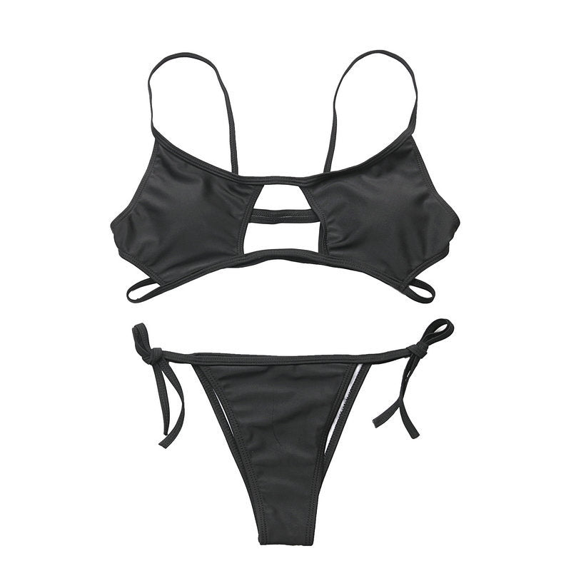 Bikini sexy de color sólido con agujeros para mujer