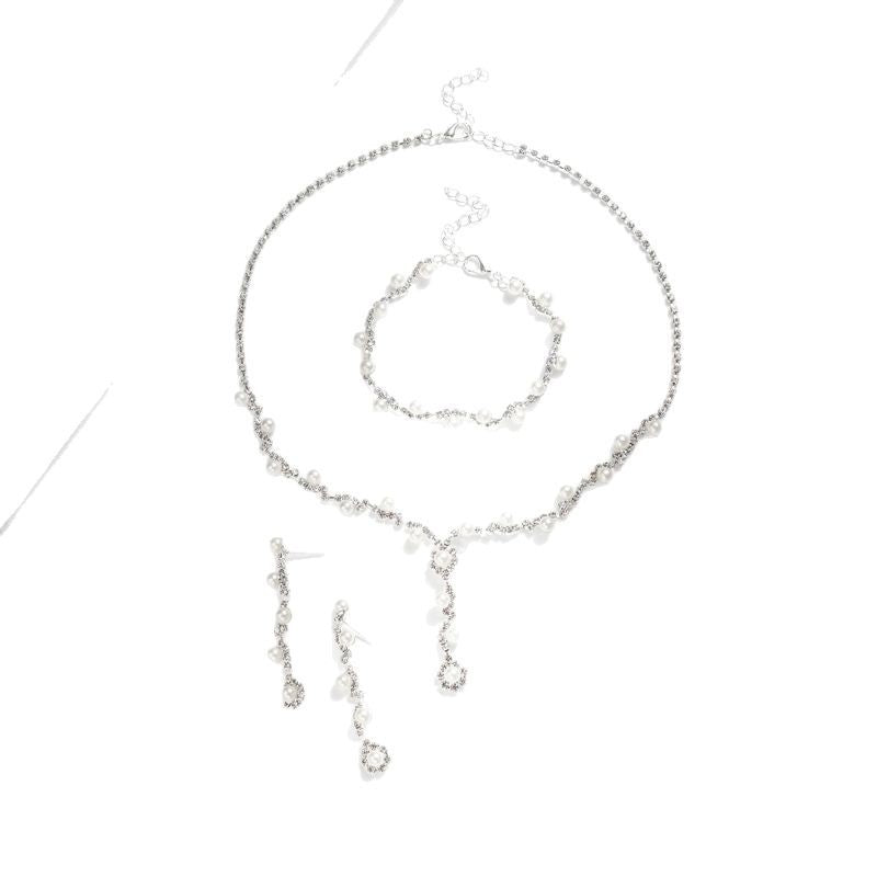 Conjunto de joyas de perlas y diamantes de imitación con temperamento de moda