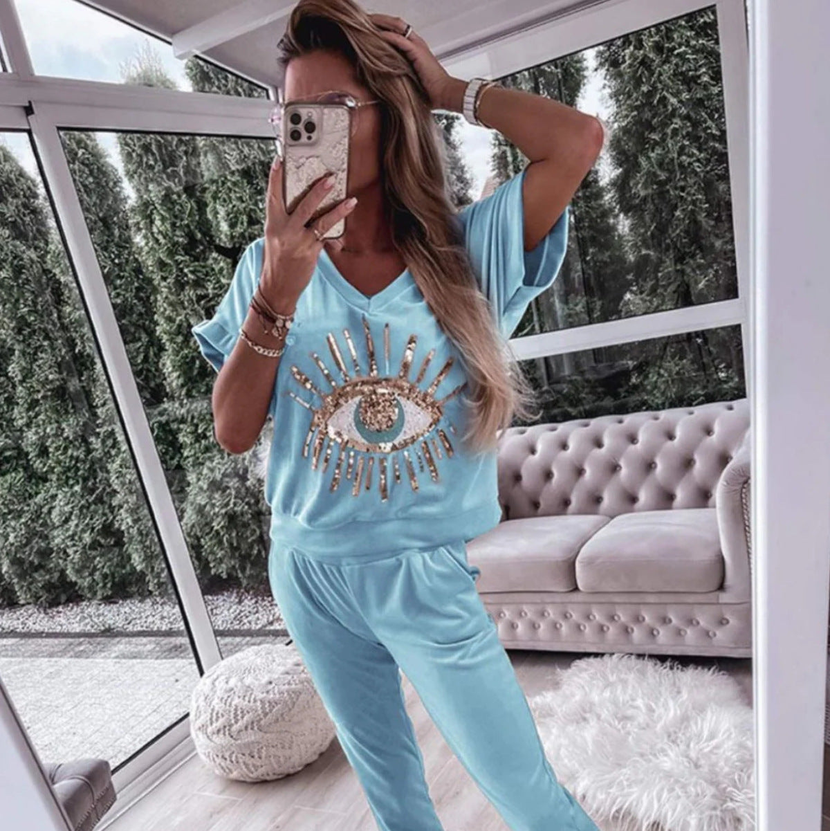 Conjunto de dos piezas con cuello en V y estampado de lentejuelas de ojo de diablo