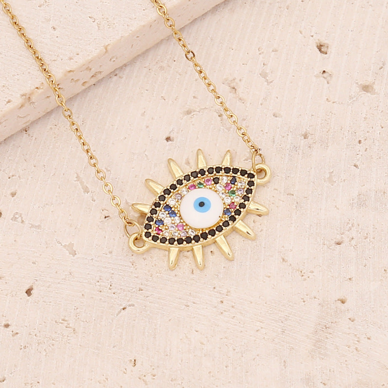 Collar con colgante de ojo malvado de circonita exquisita para mujer