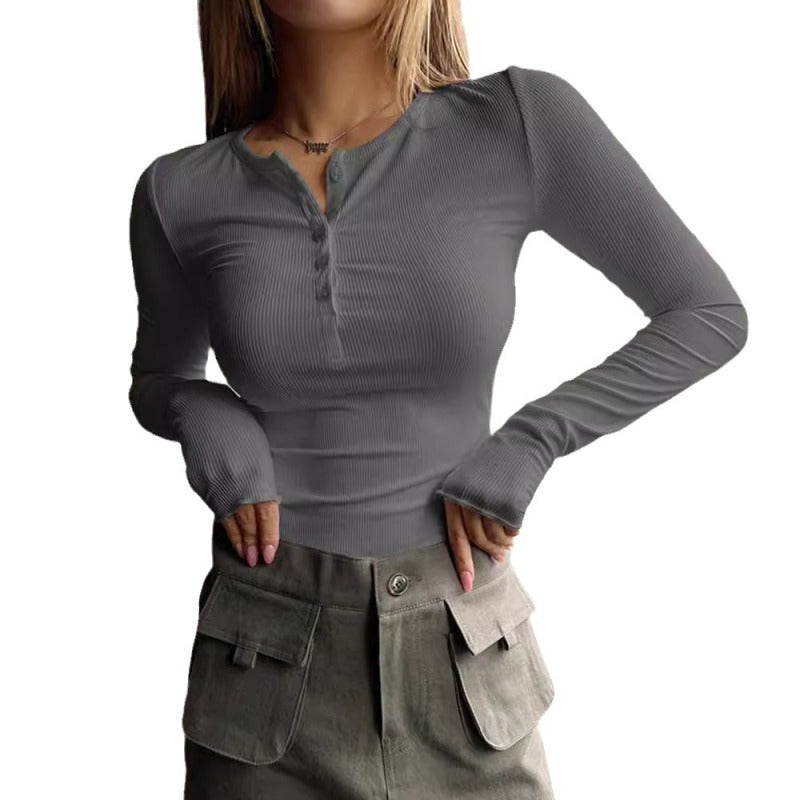 Camiseta básica de mujer de otoño e invierno con botones de color liso y punto acanalado