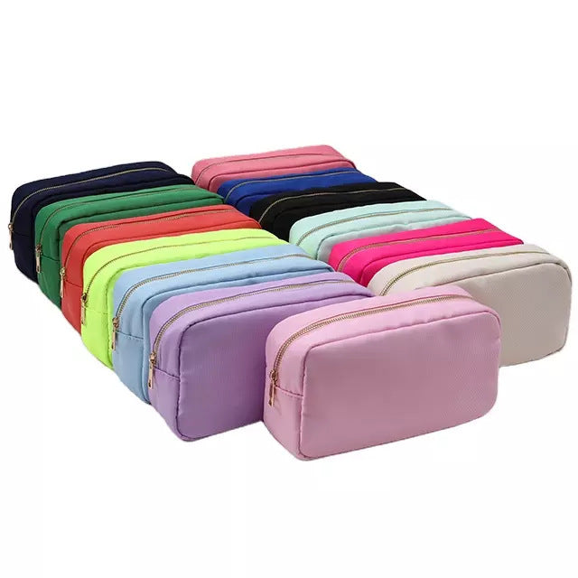Bolsa de cosméticos de nailon de color sólido para ropa sucia portátil