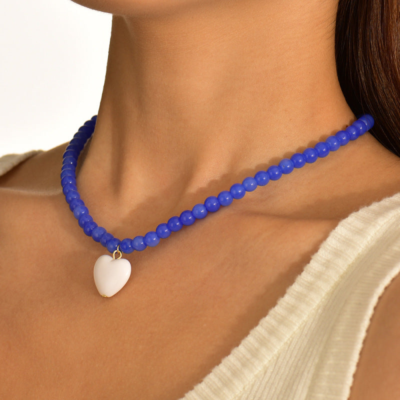 Collar con colgante de corazón bohemio y cuentas