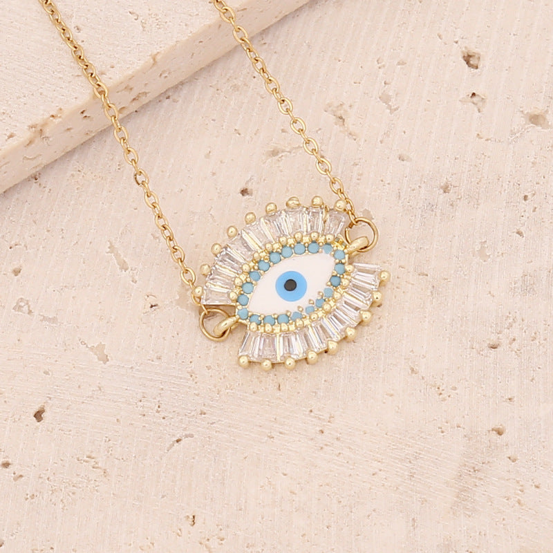 Collar con colgante de ojo malvado de circonita exquisita para mujer