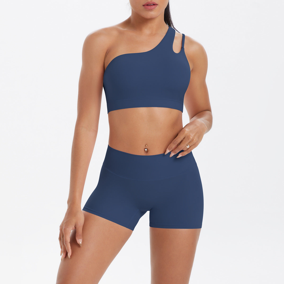 Ensemble deux pièces décontracté pour femme, débardeur à épaules inclinées et short moulant de couleur unie