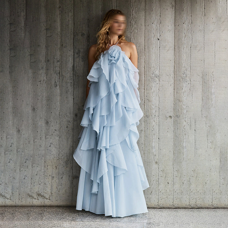 Robe élégante à volants et dos nu pour femme