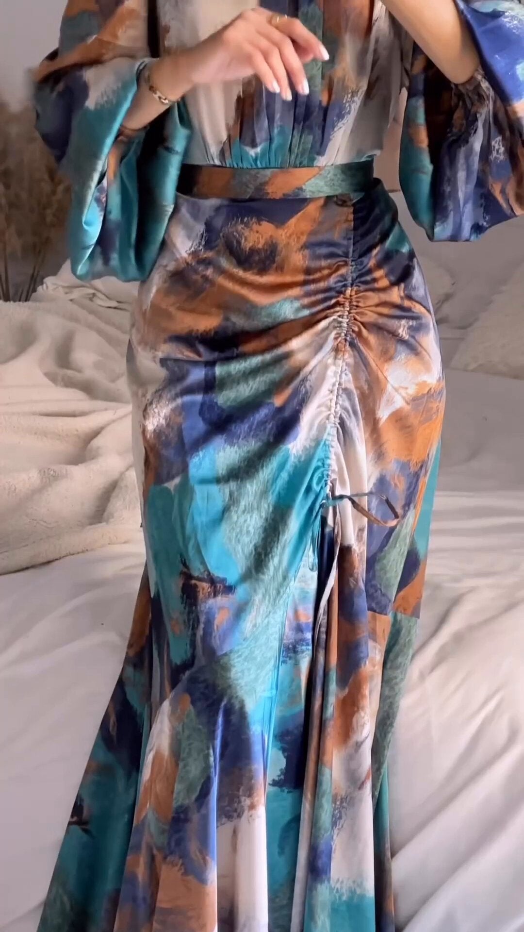 Vestido elegante de manga larga abullonada con grafiti para mujer