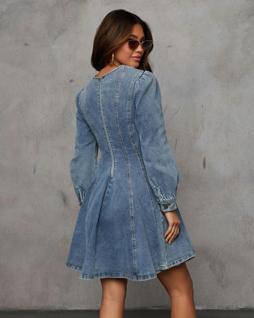 Vestido vaquero elegante de manga larga con cuello redondo para mujer