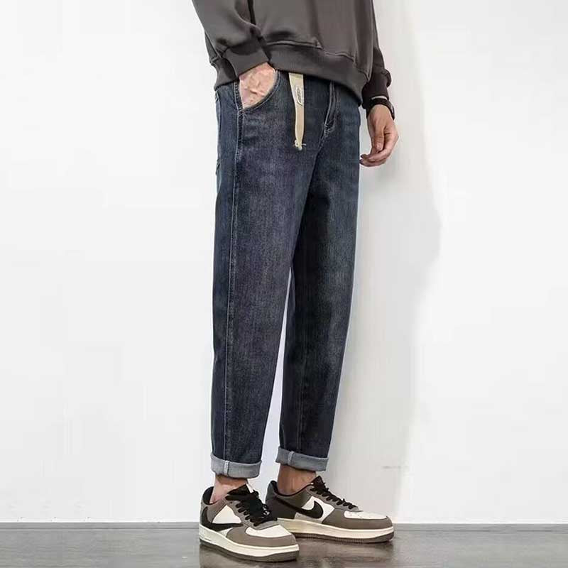 Men Casual Vintage Straight Fit Denim Jeans Made of Cotton