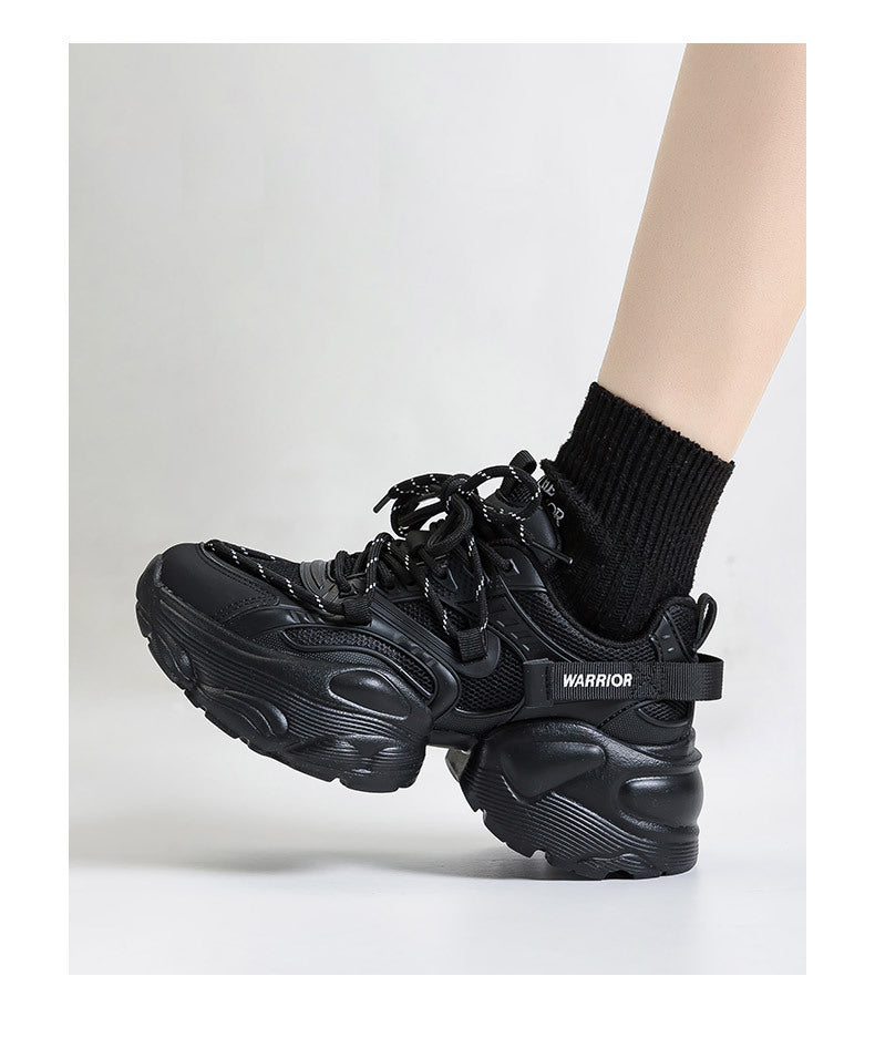 Zapatillas informales de malla y cuero con suela gruesa para mujer