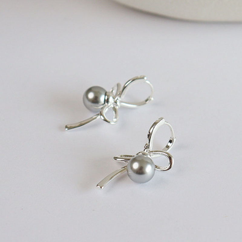 Elegant Bow Knot Pearl Stud Earrings