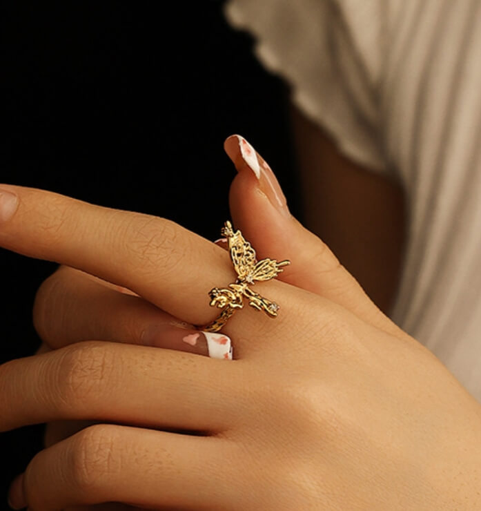 Vintage Gold Butterfly Zircon Oppen Ring