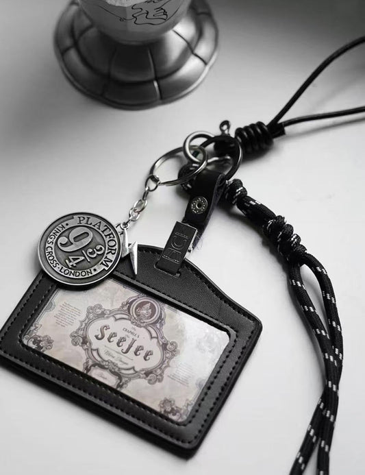 Magic Platform Card Picture Holder Keychain