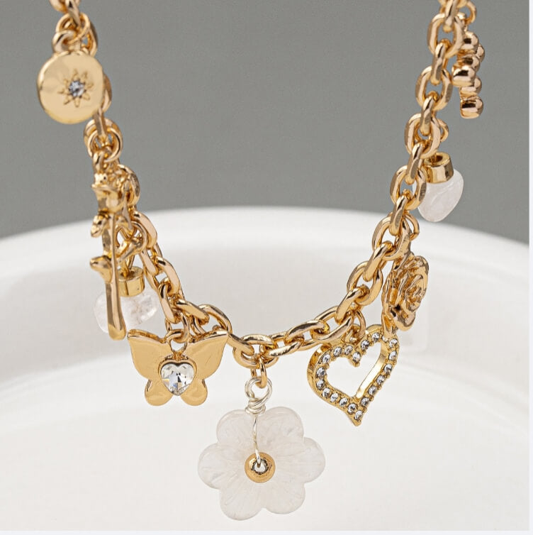 Elegant Flower Pendant Chain Necklace