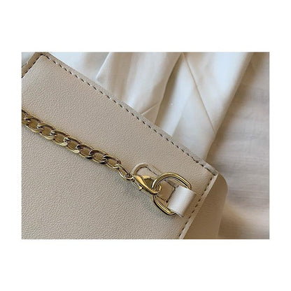 Plain One Shoulder Crossbody Chain Bag