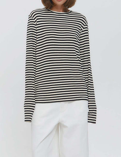 Simple Round Neck Long Sleeve T-Shirt