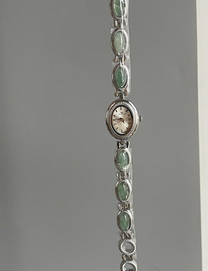 Retro Gold Tone Oval Dial Quartz Wrist Watch