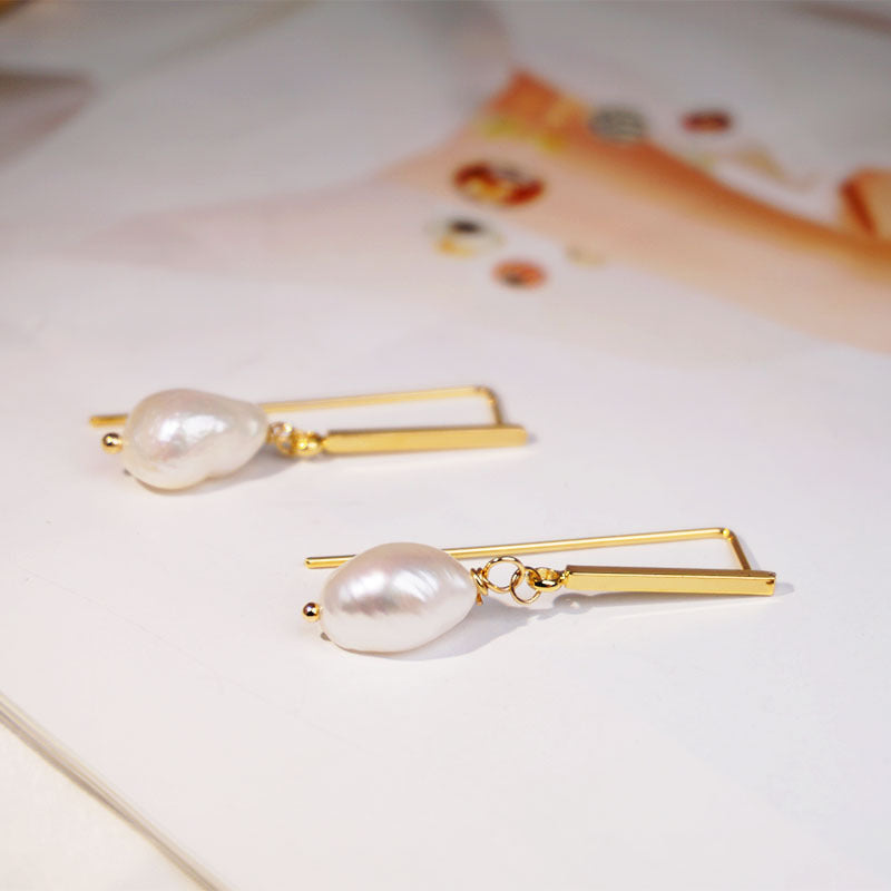 Pearl Pendant Elegant Long Earrings