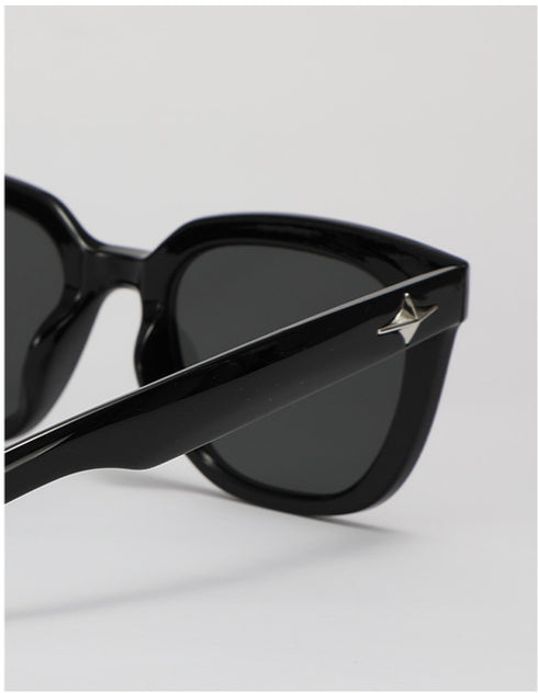 Versatile Square Frame Sunglasses