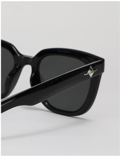 Versatile Square Frame Sunglasses