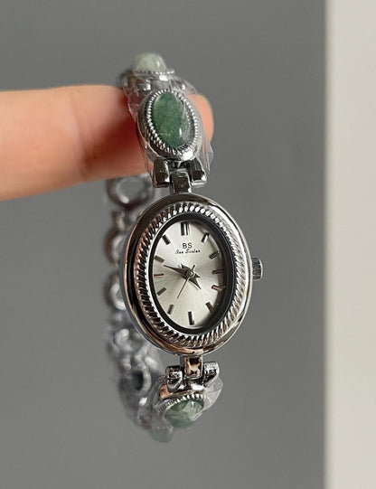 Retro Gold Tone Oval Dial Quartz Wrist Watch