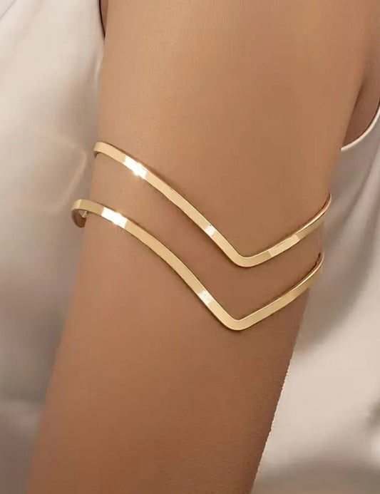V-Shape Simple Open Arm Cuff