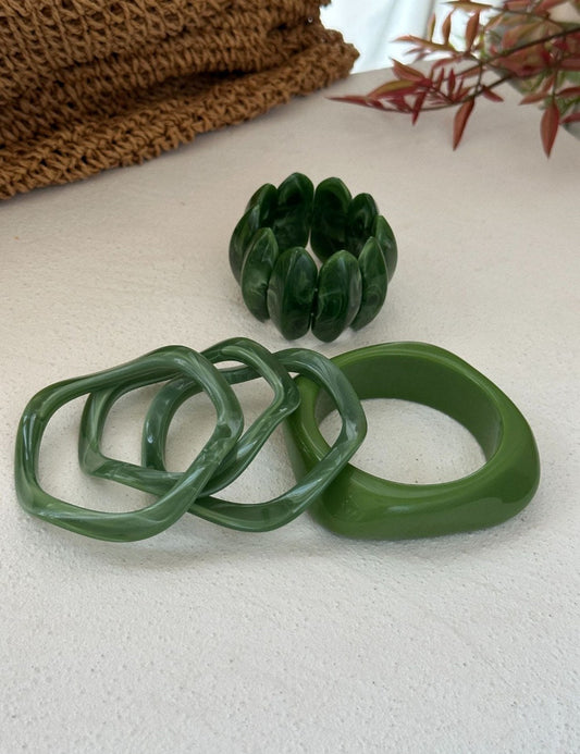 Simple Geometric Gradient Bangle Bracelet