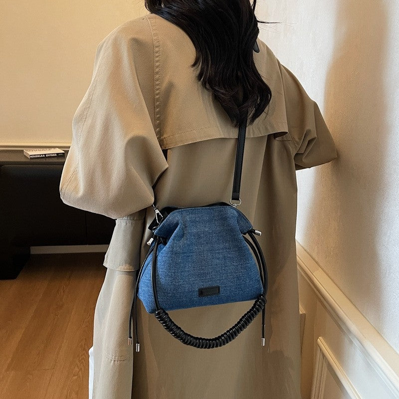 Retro Handbag With Pendant