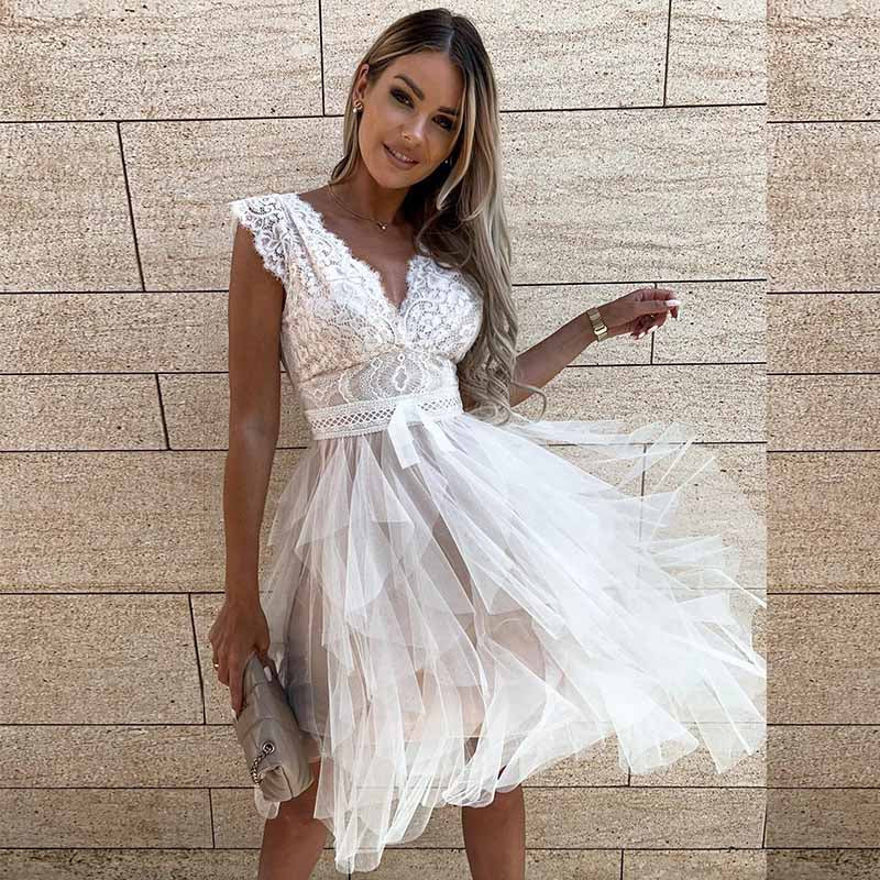 Robe de cocktail sans manches à col en V profond et dentelle en maille unie pour femmes