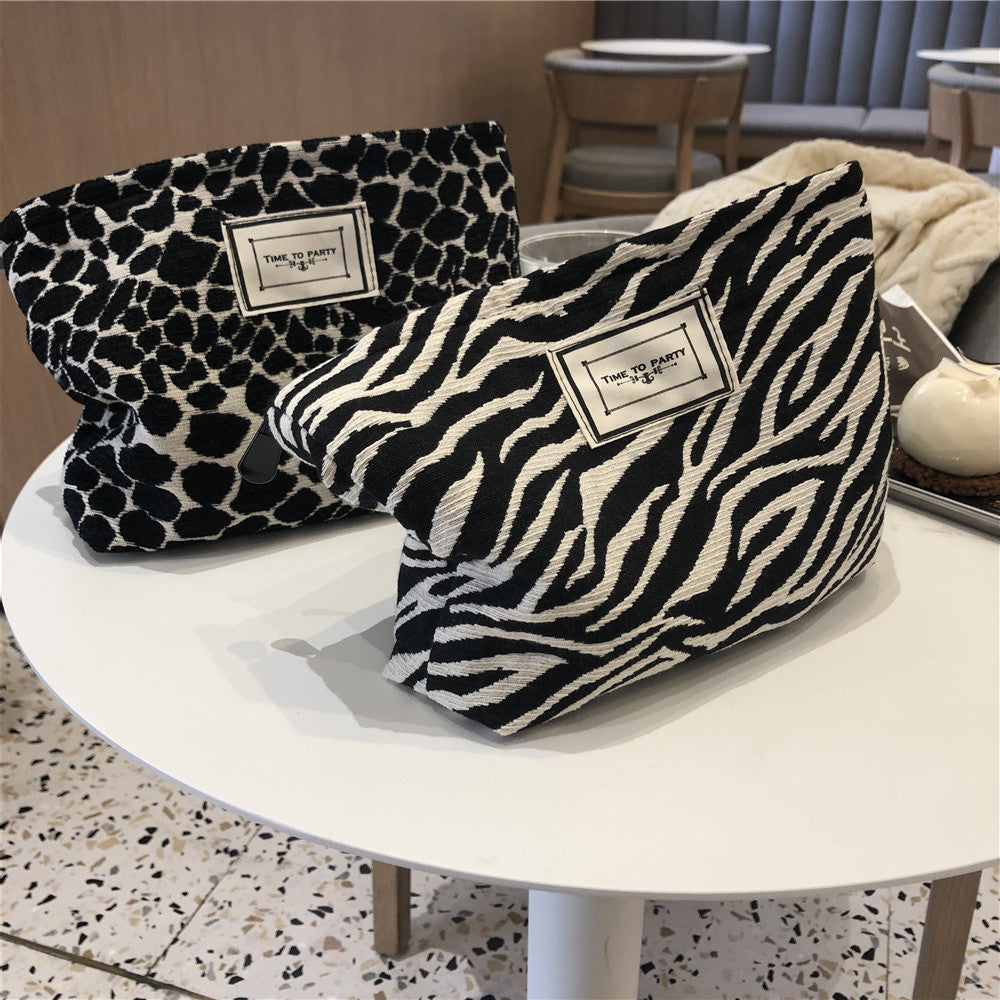 Leopard Print Large Capacity Makeup Bag