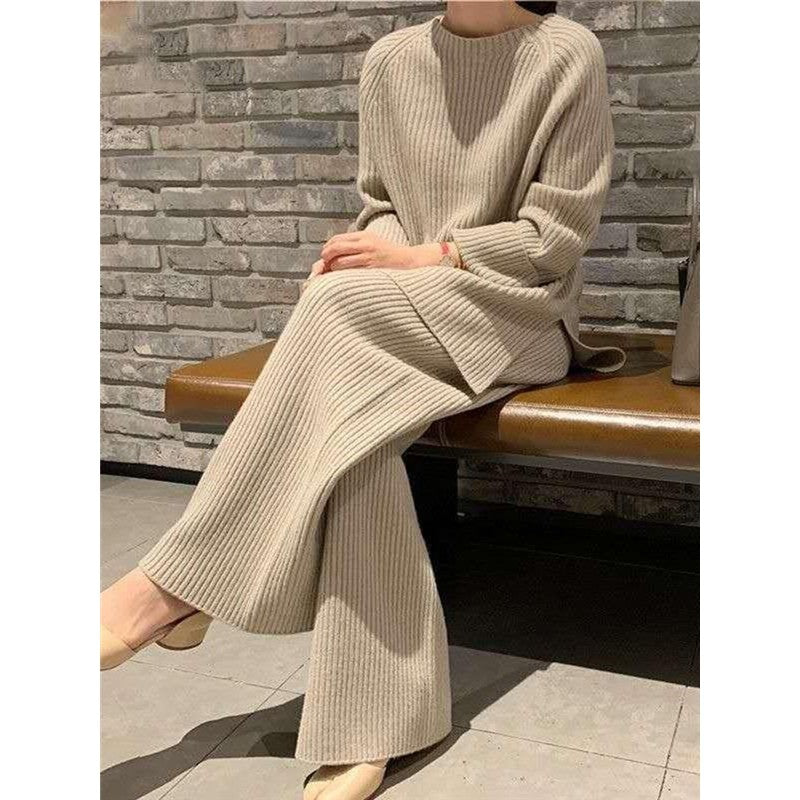 Women's Knitted Sweater Solid Color Round Suit