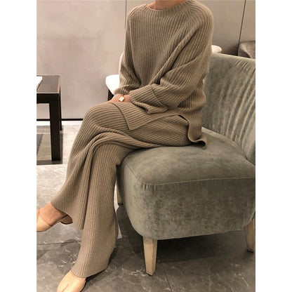 Women's Knitted Sweater Solid Color Round Suit
