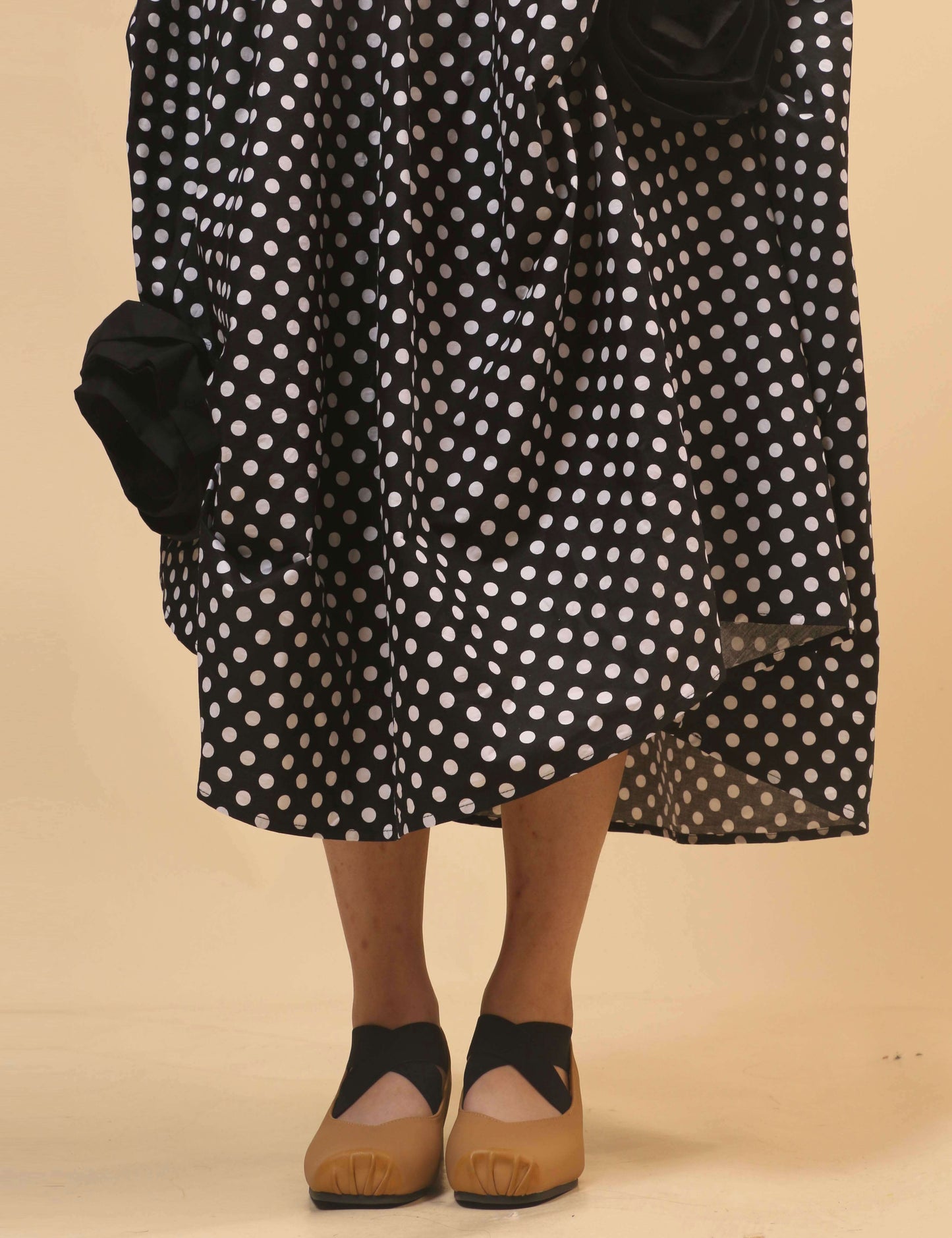 Irregular Hem Flower Decoration Midi Skirt