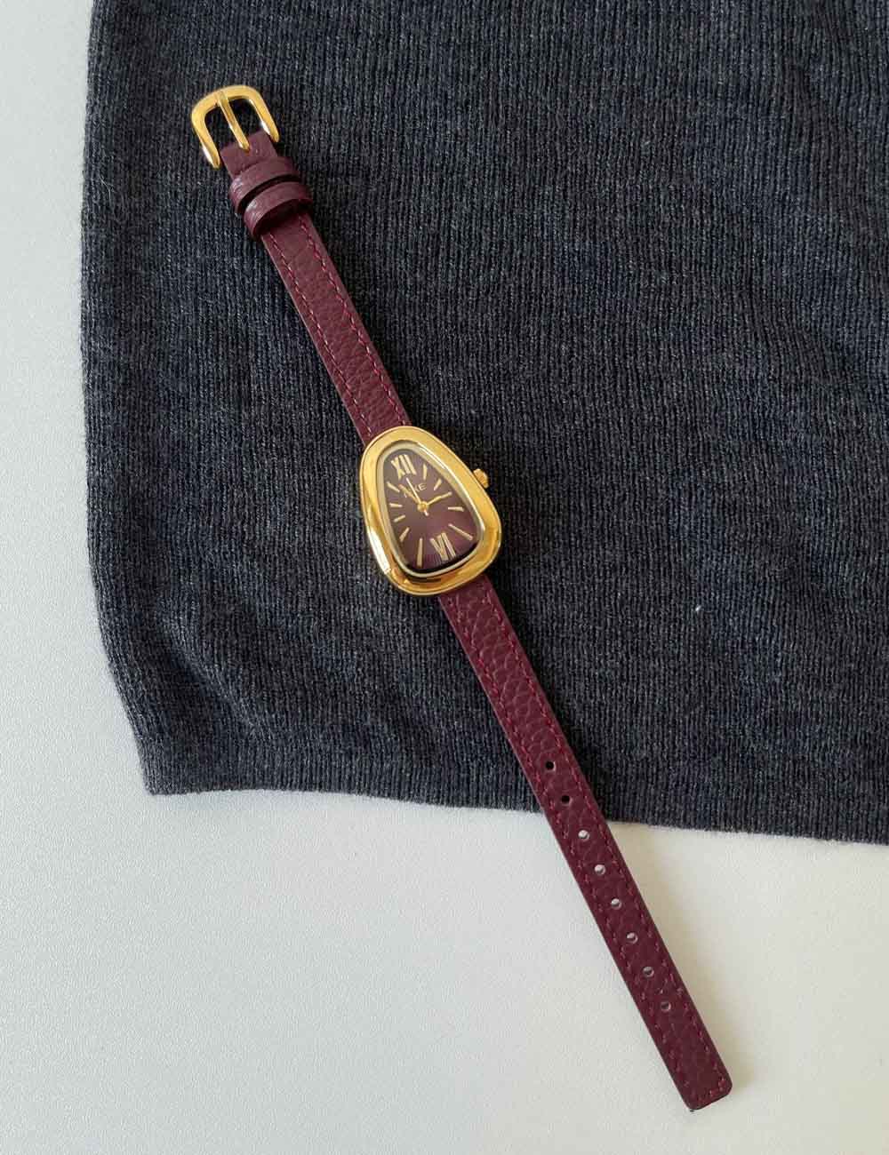 Vintage Premium Leather Band Watch