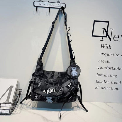 Large Fashion Tote Bag With Pendant