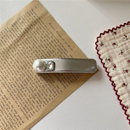 Silver Pearl Bow Hair Clip With Heart Pendant