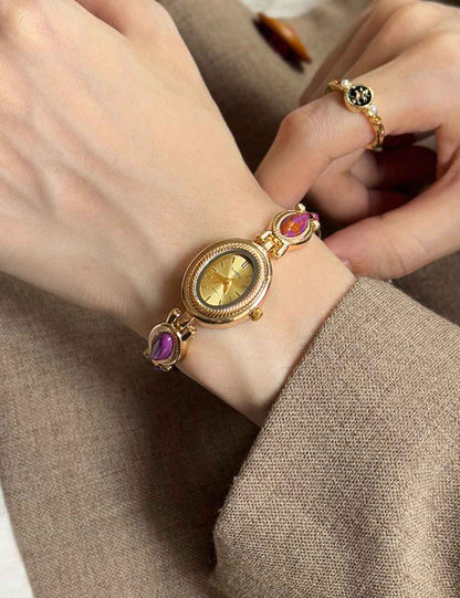Vintage Gold Oval Dial Bracelet Quartz Watch